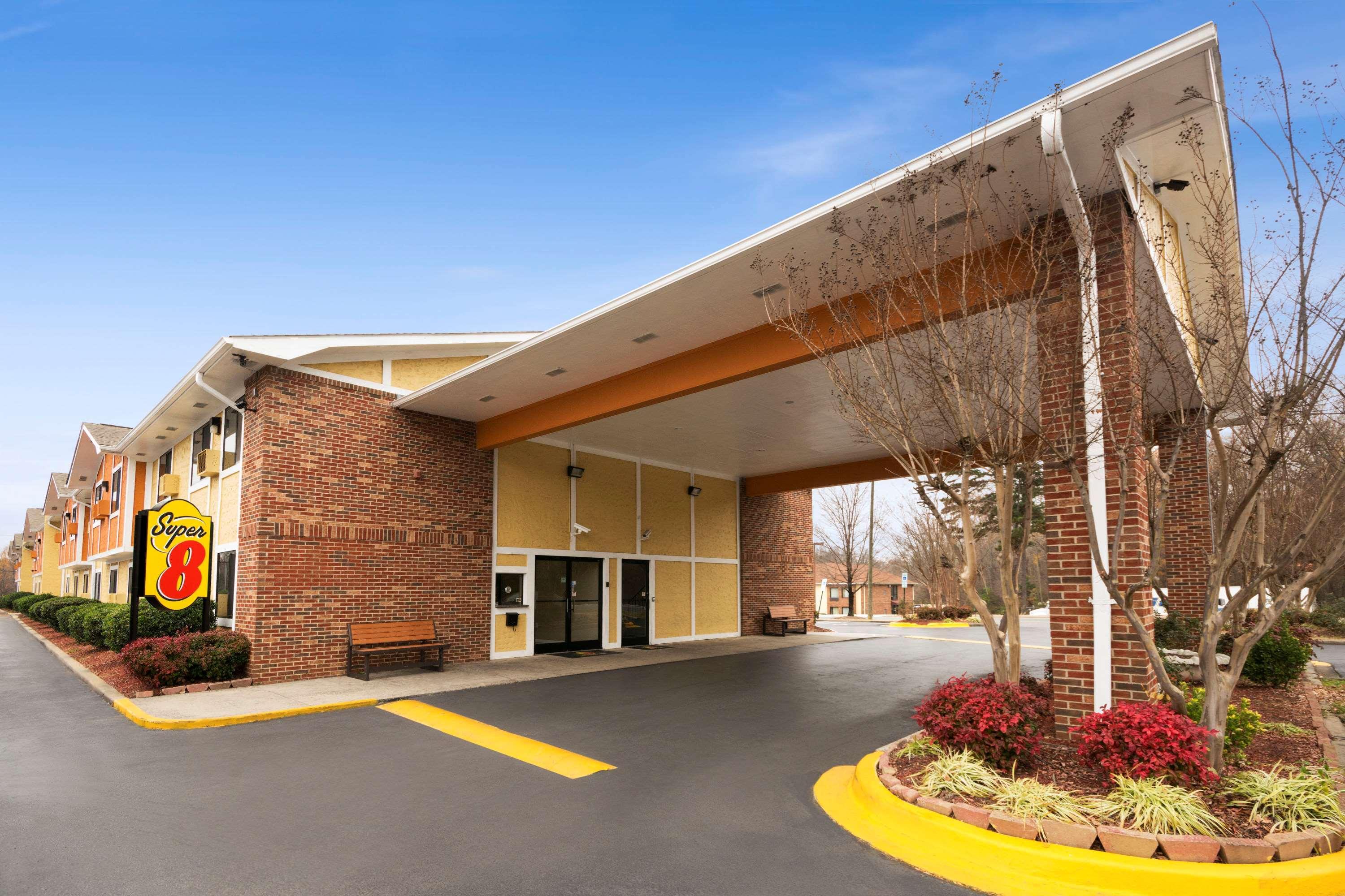 Super 8 By Wyndham Charlotte University Exteriér fotografie